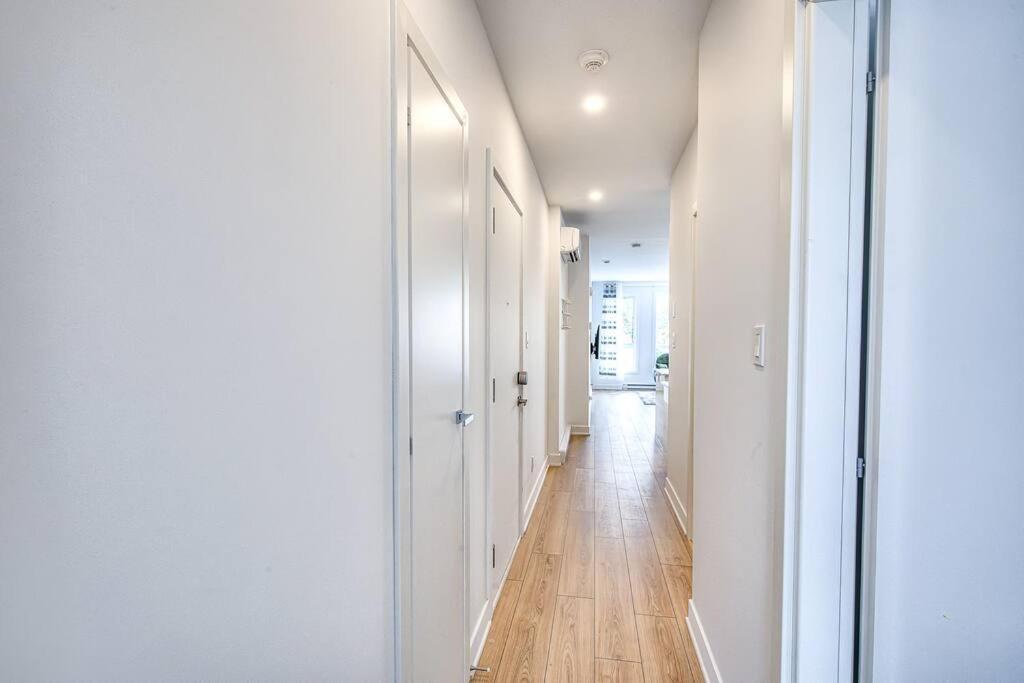 Ferienwohnung Beautiful & New! Renovated For Your Style Comfort Montréal Exterior foto