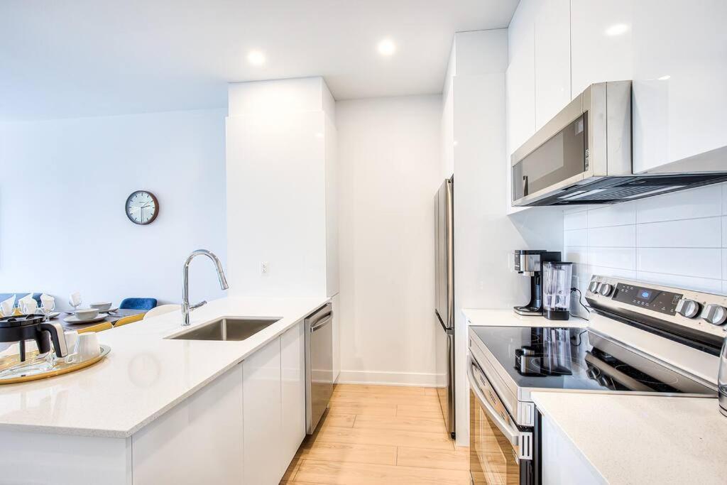 Ferienwohnung Beautiful & New! Renovated For Your Style Comfort Montréal Exterior foto